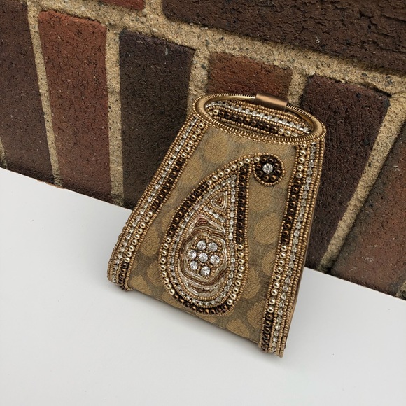 Handbags - Vintage Beaded Patterned Evening Clutch